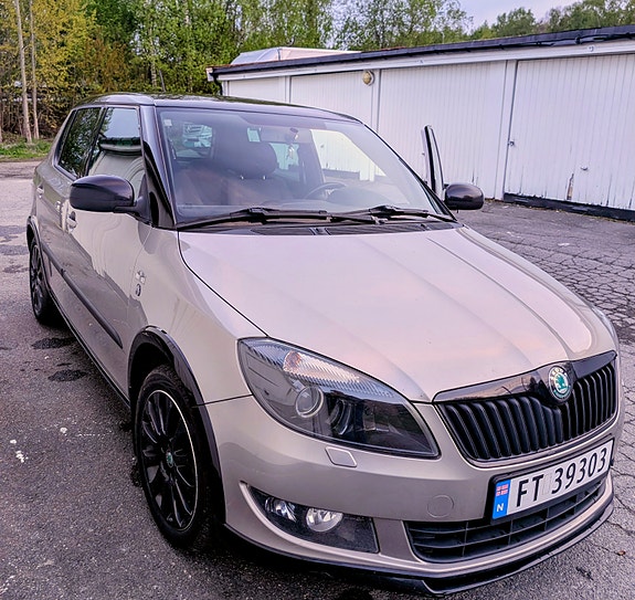 Skoda Fabia 2 of 10