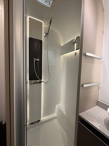 Bilde 21 av Adria ALPINA 663HT. AIRCONTITION. PLUSS PAKKE. TV.