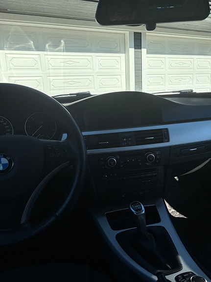 BMW 318d 19 of 27