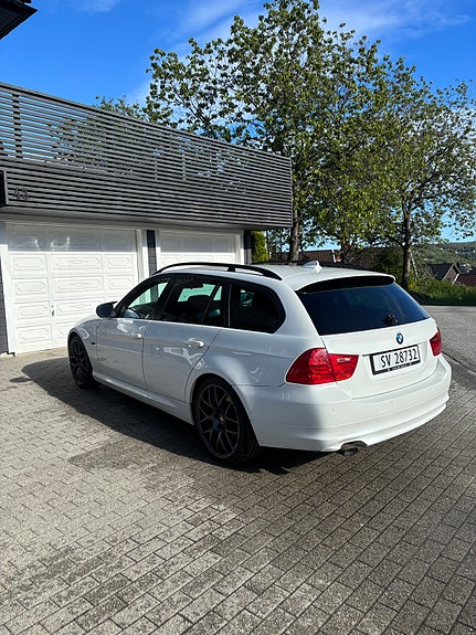 BMW 318d 8 of 27