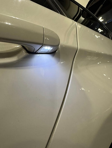 BMW 318d 24 of 27