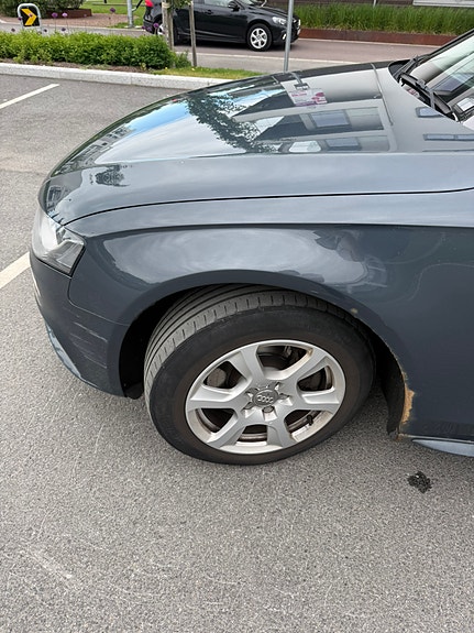Audi A4 11 of 24