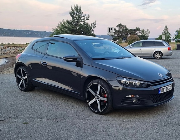 Volkswagen Scirocco 2 of 5