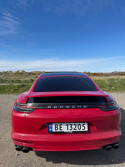 Porsche Panamera 13 of 30