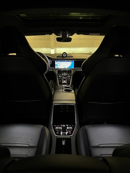 Porsche Panamera 24 of 30