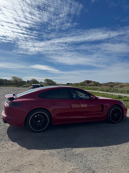Porsche Panamera 16 of 30