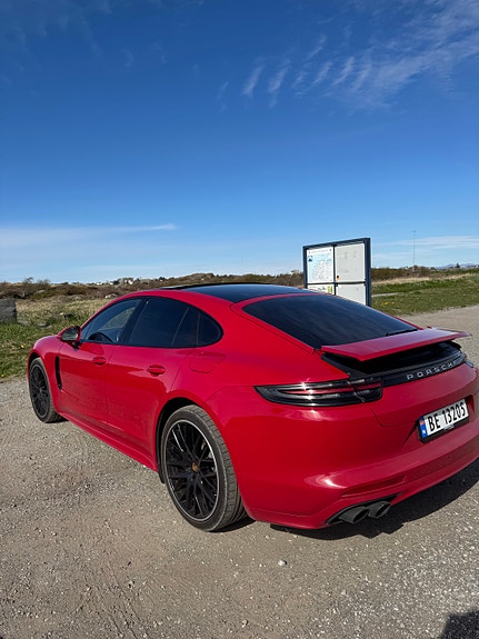Porsche Panamera 14 of 30