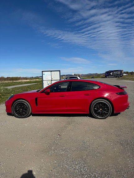 Porsche Panamera 9 of 30
