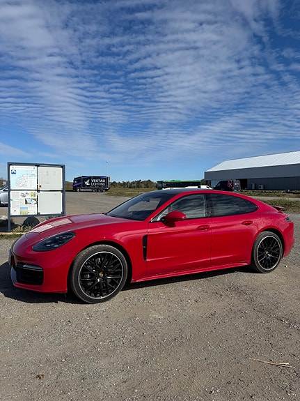Porsche Panamera 2 of 30