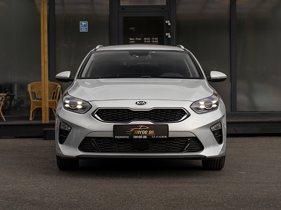 Kia Ceed 2 of 5
