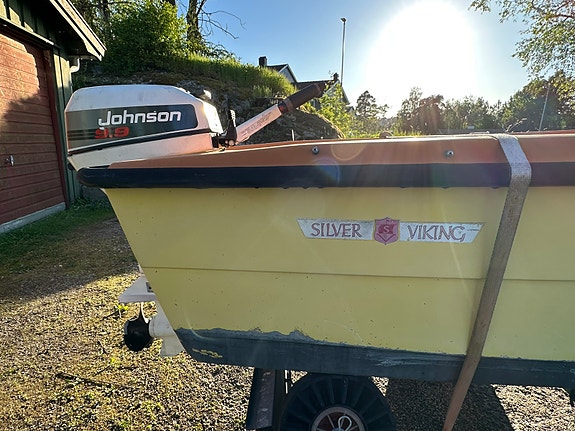 Båt med motor og henger 2 of 5