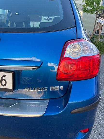 Toyota Auris 5 of 5
