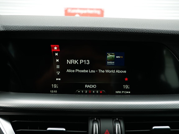 Alfa Romeo Stelvio 16 of 30