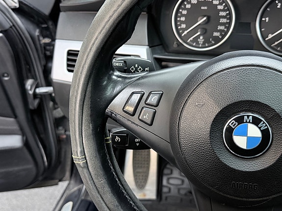 BMW 525d 28 of 30