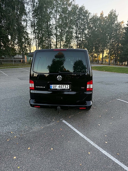 Volkswagen Caravelle 6 of 23