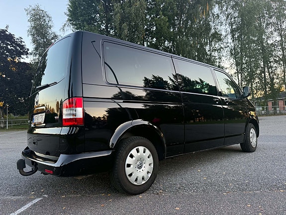 Volkswagen Caravelle 11 of 23