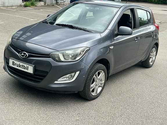 Hyundai i20 11 of 14