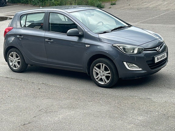 Hyundai i20 6 of 14