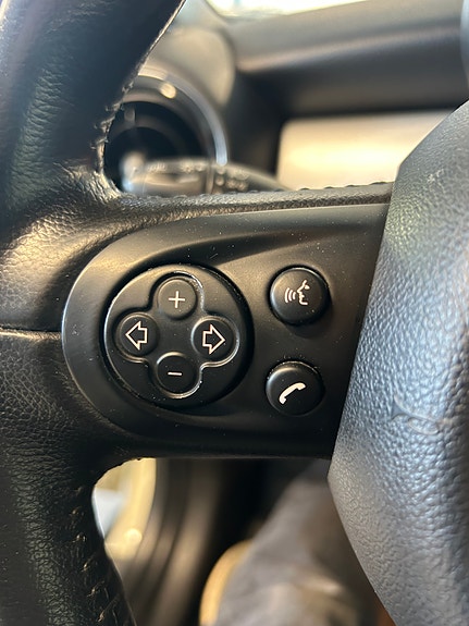 MINI Cooper 20 of 23