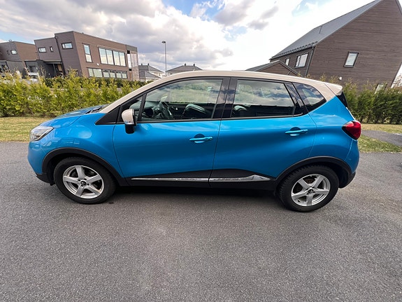 Renault Captur 3 of 5