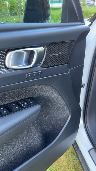 Volvo XC40 7 of 19