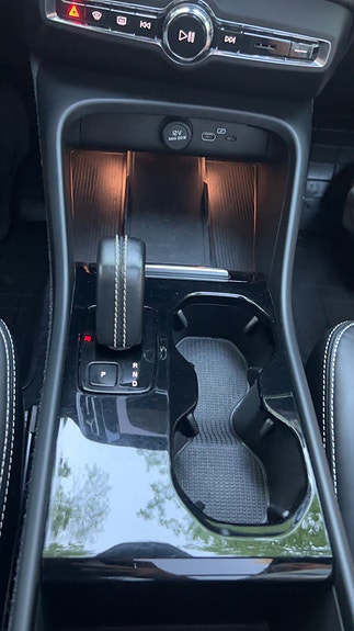 Volvo XC40 10 of 19