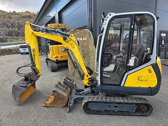 Wacker Neuson ET18 3 of 5