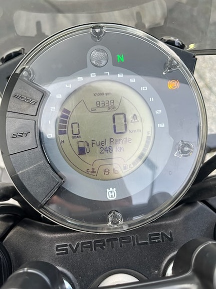 Husqvarna Svartpilen 125 4 of 5