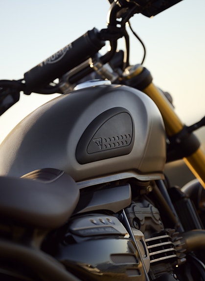 Triumph Scrambler 400 X 5 of 16