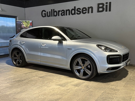 Porsche Cayenne Coupe 3 of 5