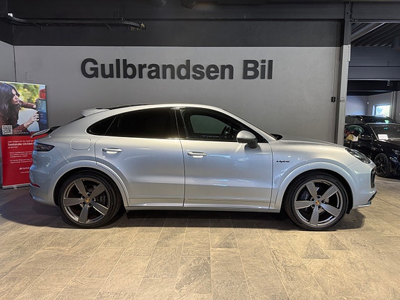 Porsche Cayenne Coupe 4 of 5