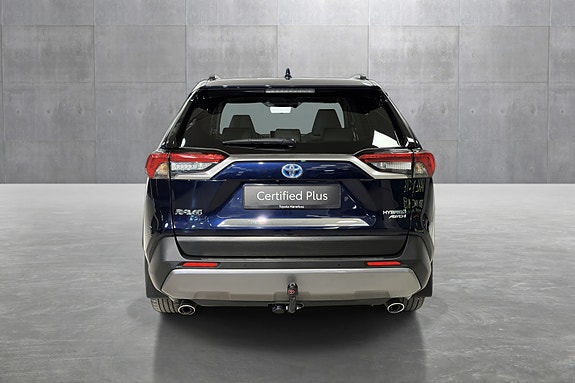 Toyota RAV4 3 of 5