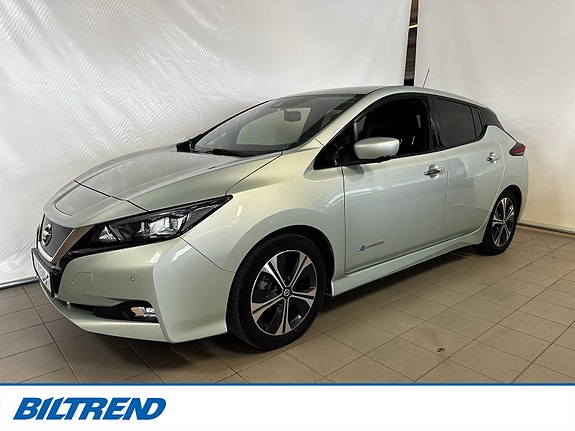 Nissan Leaf 3 of 23