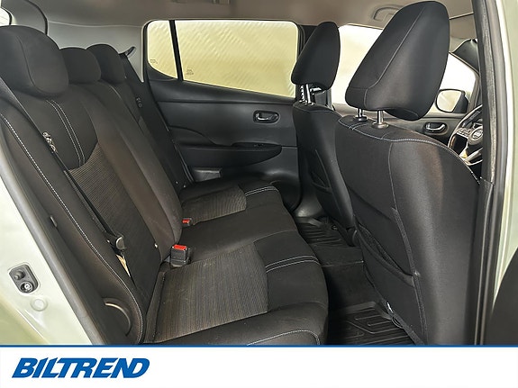 Nissan Leaf 14 of 23