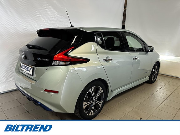 Nissan Leaf 7 of 23