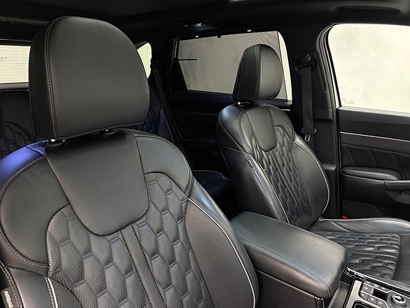 Kia Sorento 26 of 30