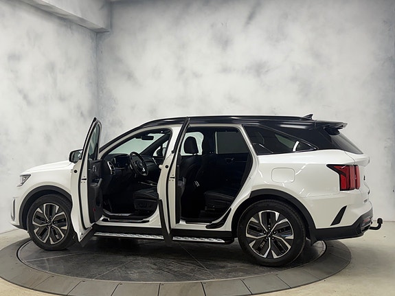 Kia Sorento 14 of 30