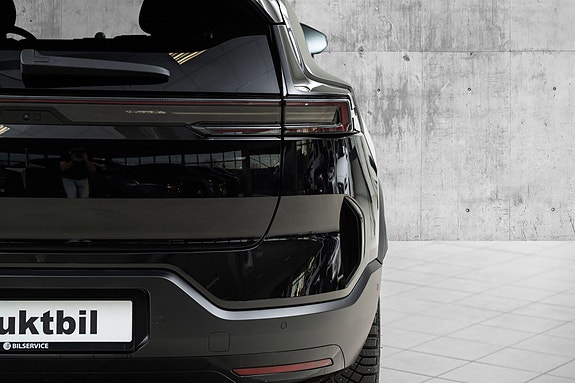 Polestar 3 4 of 5