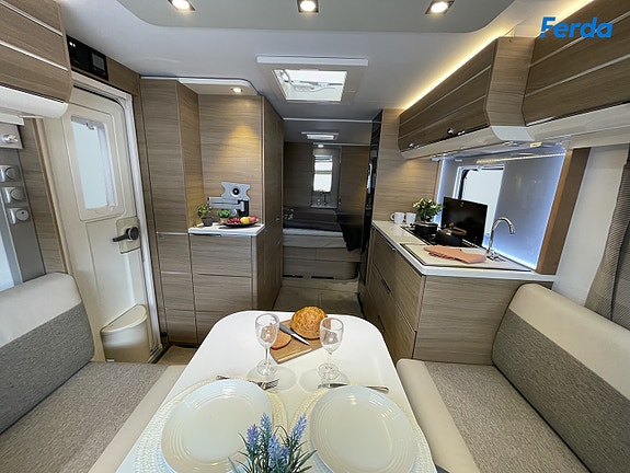 Adria Adora 613UT 9 of 13