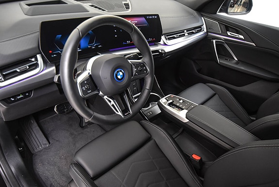 BMW iX2 15 of 19