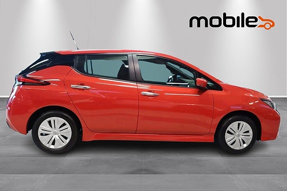 Nissan Leaf 2 of 5