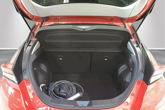 Nissan Leaf 5 of 5