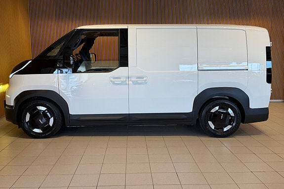 Kia PV5 8 of 24