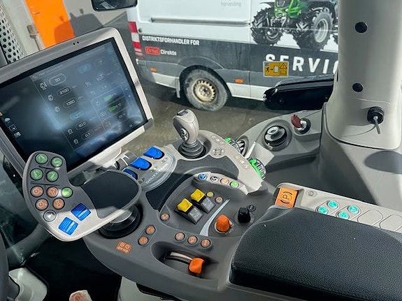Deutz Fahr 6170.4 ttv warrior 10 of 19
