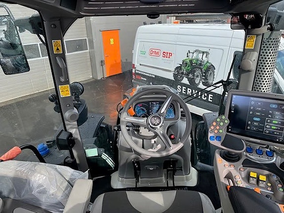 Deutz Fahr 6170.4 ttv warrior 8 of 19