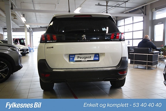 Peugeot 5008 3 of 5