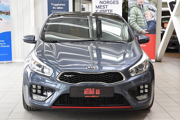 Kia Ceed 3 of 5