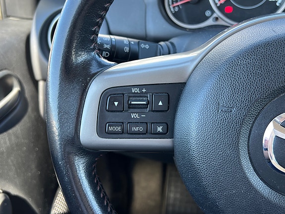 Mazda 2 12 of 14