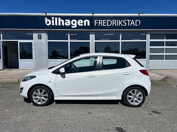 Mazda 2 6 of 14