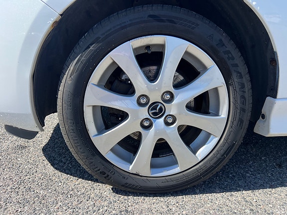 Mazda 2 8 of 14